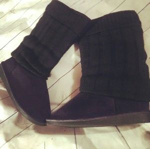 NWOB Black Calf Sweater Boots